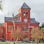 Donaldsonville, Louisiana Courthouse, courtesy of Wikimedia.